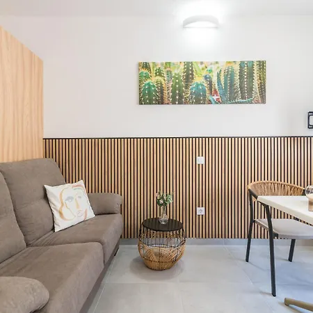 Home2book Modern & Roof Access Apartment *