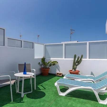 Home2book Modern & Roof Access Cruce de Arinaga