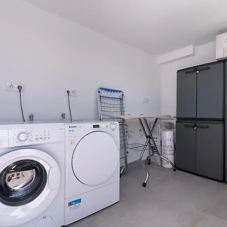 Apartment Home2book Modern & Roof Access Cruce de Arinaga